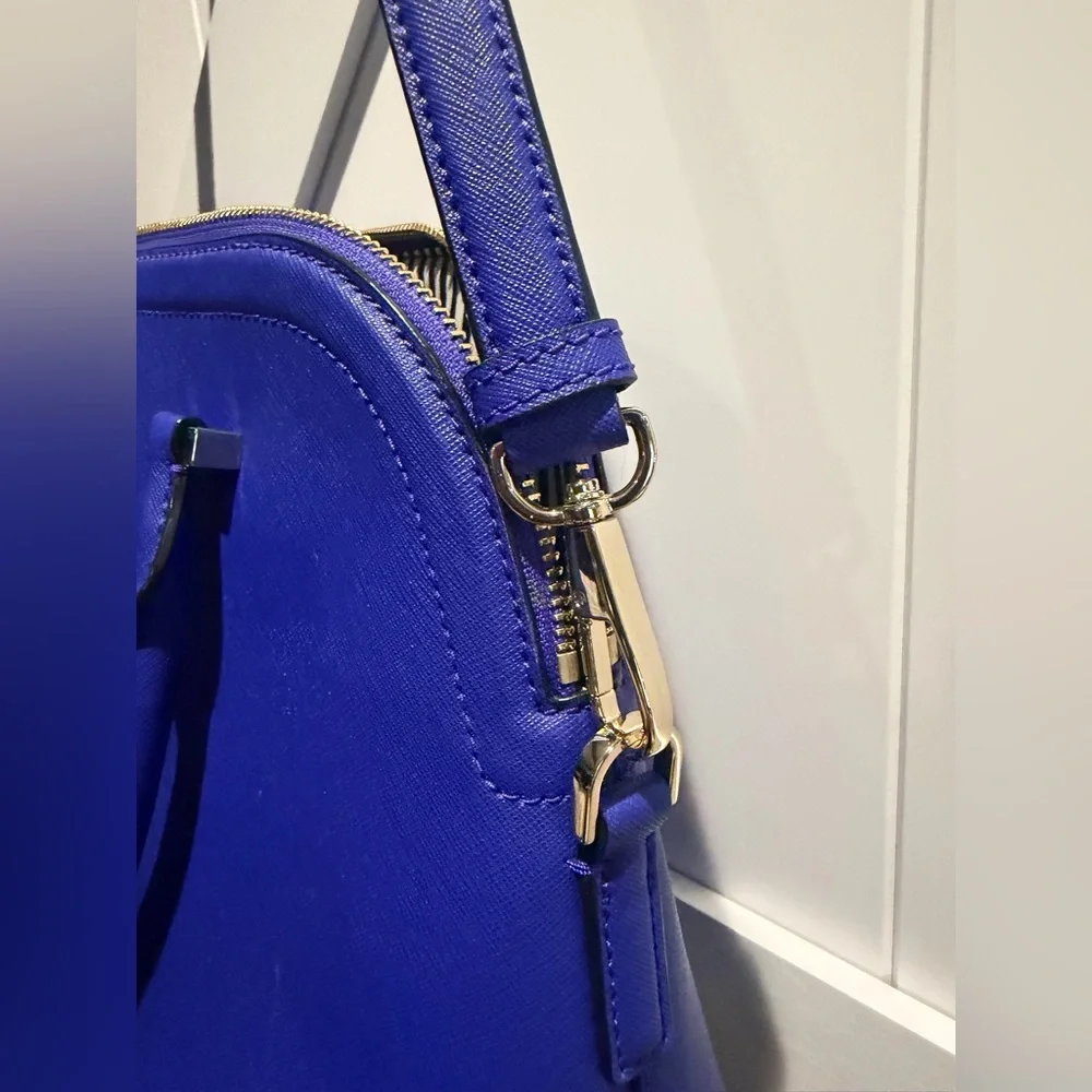 Kate Spade Elegant Blue Shoulder Bag
